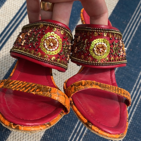 Manolo Blahnik heels - Picture 2 of 9